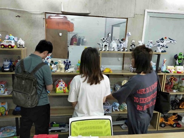 找儿童玩具开发公司，选草莓在线视频观看设计！