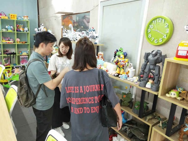 上海玩具产品开发公司草莓视频APP在线下载如何？